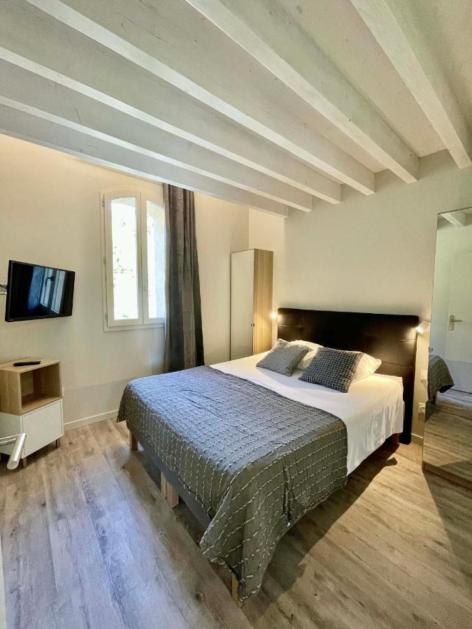 Hotel Estelou Sommières Eksteriør billede