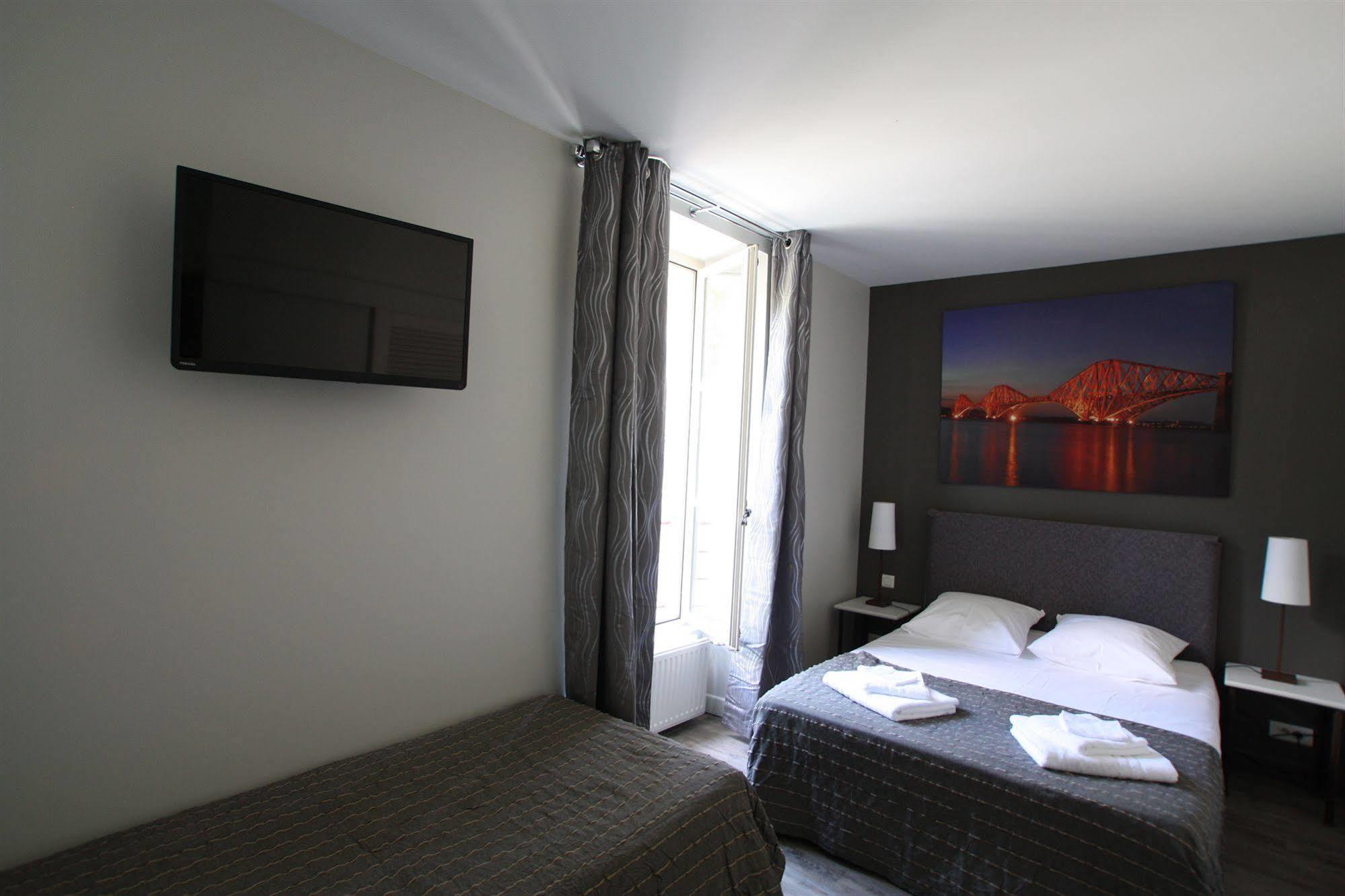 Hotel Estelou Sommières Eksteriør billede